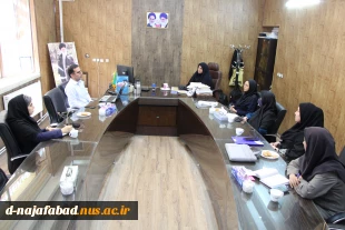 نشست صمیمی ریاست وهمکاران با مدیر عامل شرکت زیست بوم هشت بهشت اصفهان برگزار شد 3