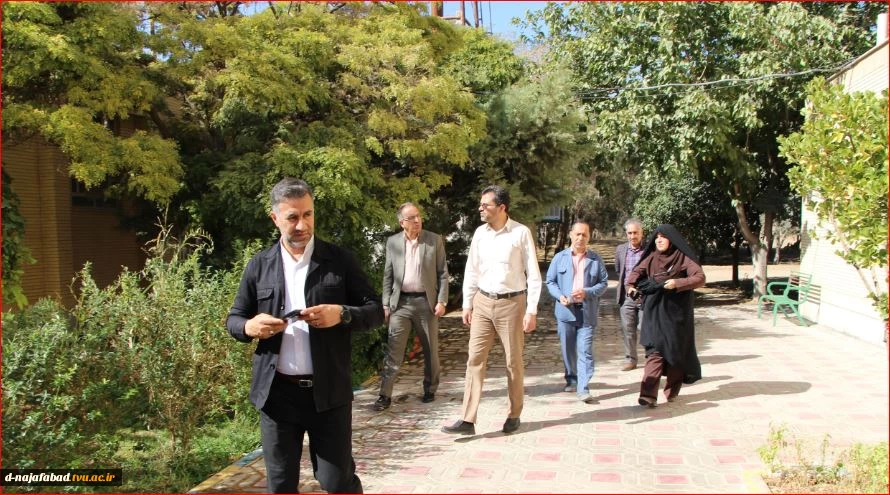 بازدید معاون سیاسی امنیتی اجتماعی فرمانداری شهرستان از آموزشکده ،خوابگاه دانشجویی وسالن ورزشی نیمه تمام  5