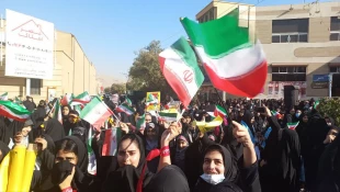 حضور ریاست،همکاران ،اساتیدو دانشجویان آموزشکده ملی مهارت دختران نجف آباد در مراسم یوم الله سیزده آبان 1404 7