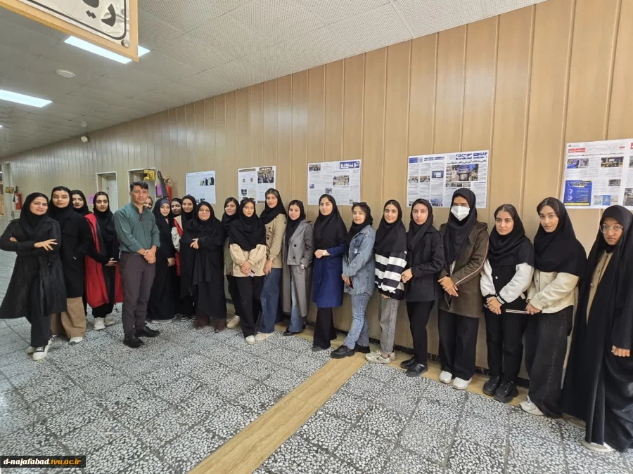 برپایی نمایشگاه عکس دانشجویان آموزشکده ملی مهارت دختران نجف‌آباد 3
