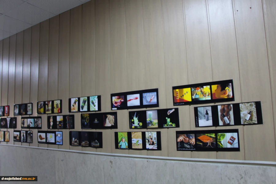 برپایی نمایشگاه عکس دانشجویان آموزشکده ملی مهارت دختران نجف‌آباد 8
