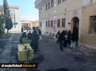 آیین پرچم گردانی واستقبال از دانشجویان بمناسبت بازگشایی دانشگاه ها در آموزشکده دختران نجف آباد برگزار شد  5