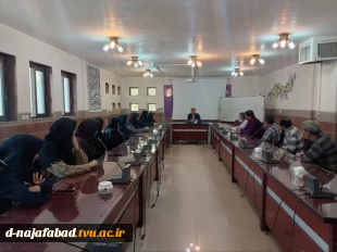 دیدار رئیس دانشگاه ملی مهارت واحداستانی اصفهان با کارکنان آموزشکده دختران نجف‌آباد 6